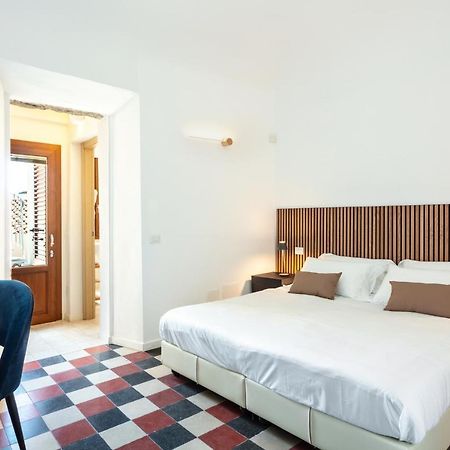 Reef Suites Olbia Exterior foto