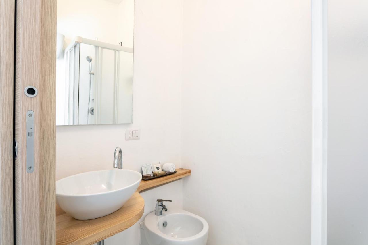 Reef Suites Olbia Exterior foto